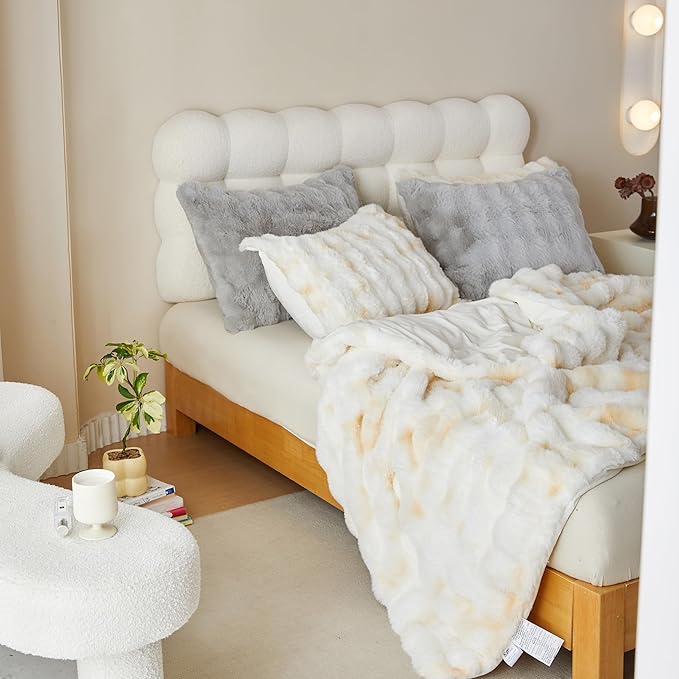 Plush Fuzzy Minky Bedding Set - Image 2